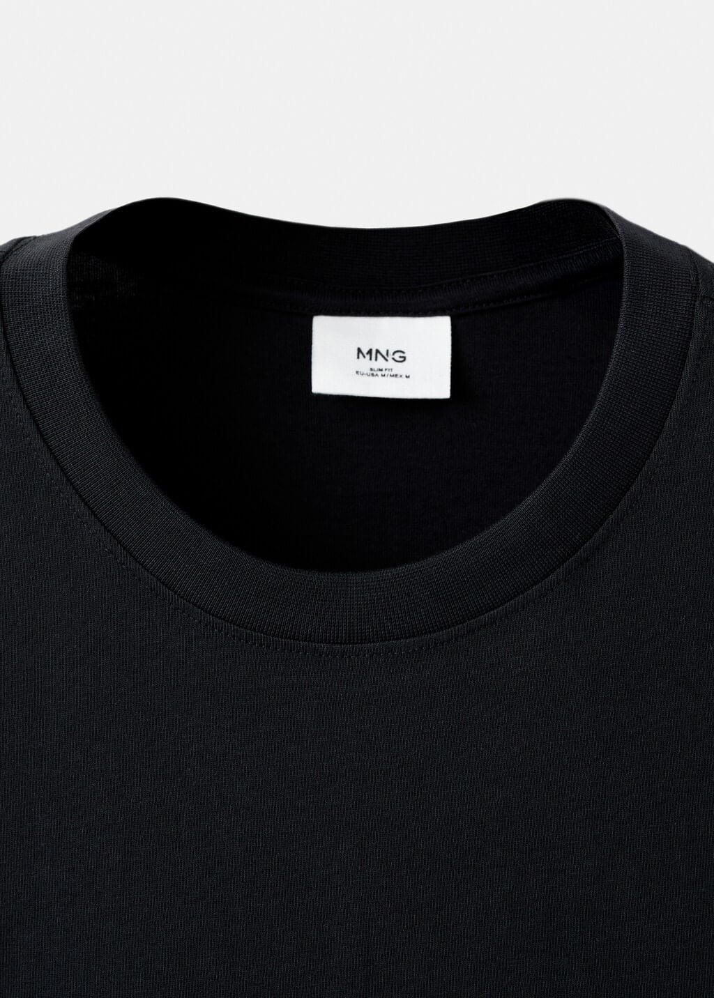 Camiseta-Cherlo-negro