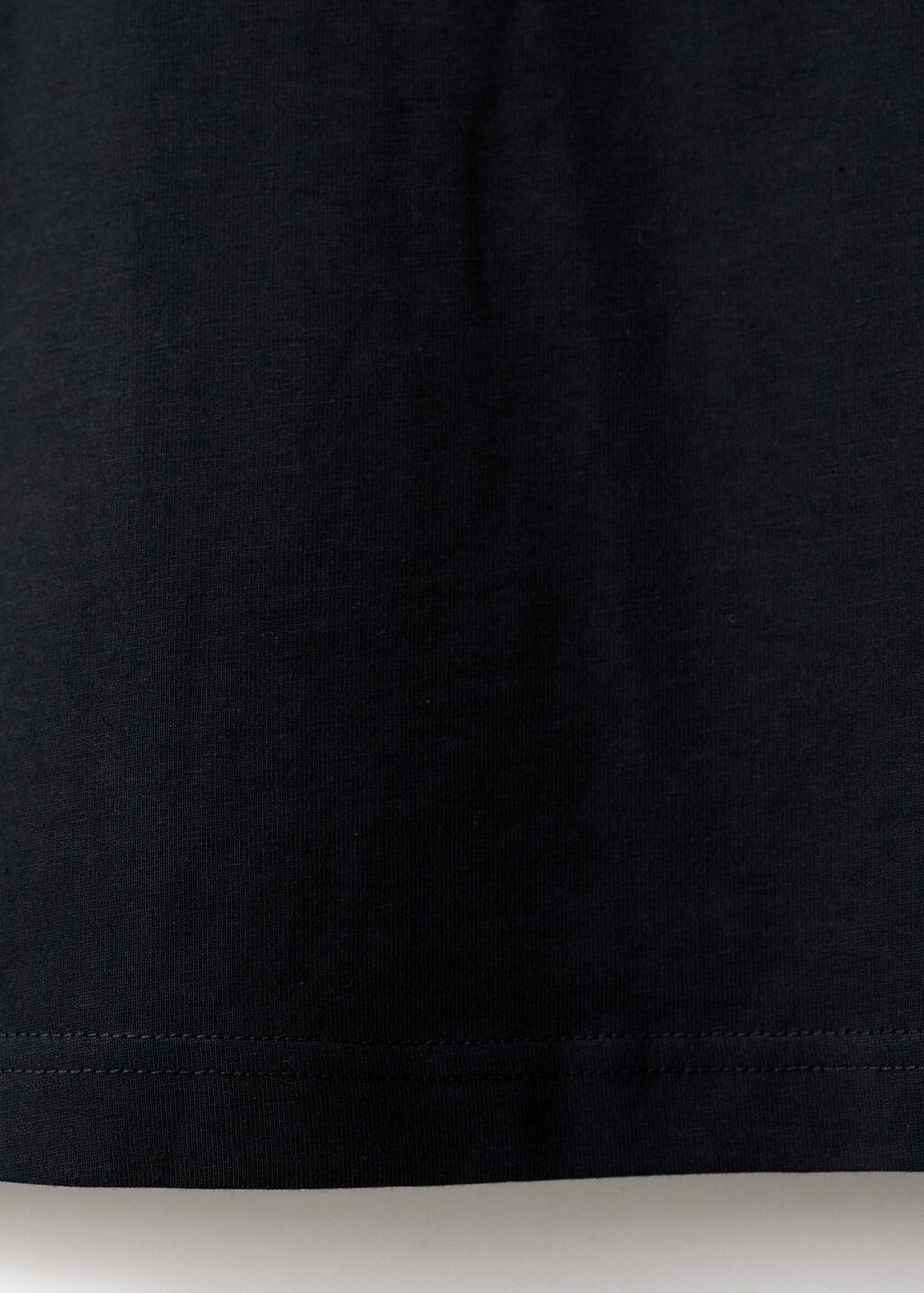 Camiseta-Cherlo-negro
