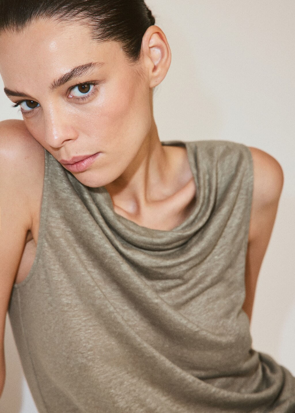 Top-Drap-khaki