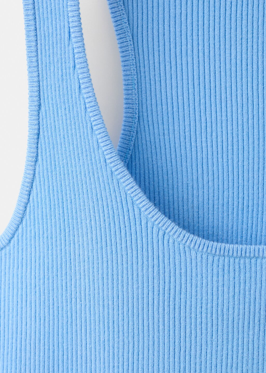 Top-Laura-celeste