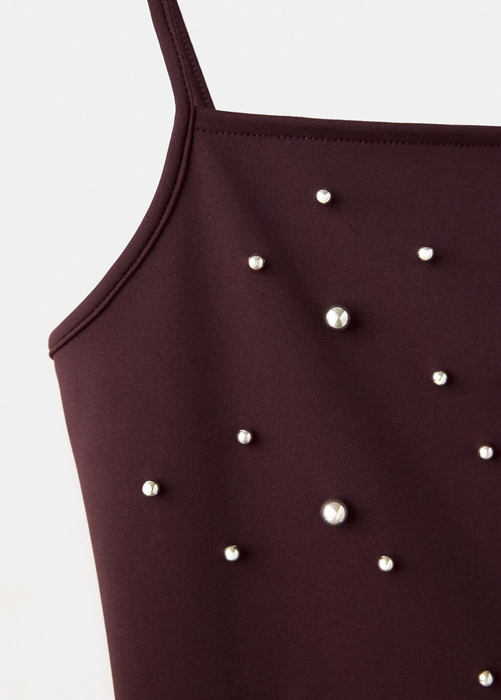 Top-Tacha-marron