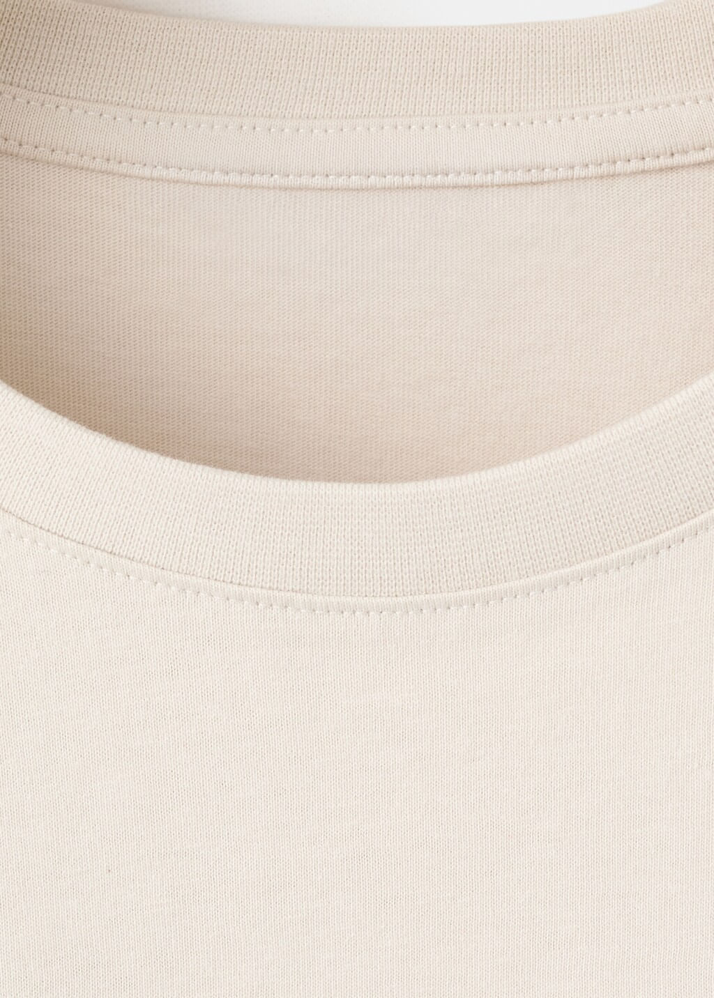 Camiseta-Ilustra2-beige