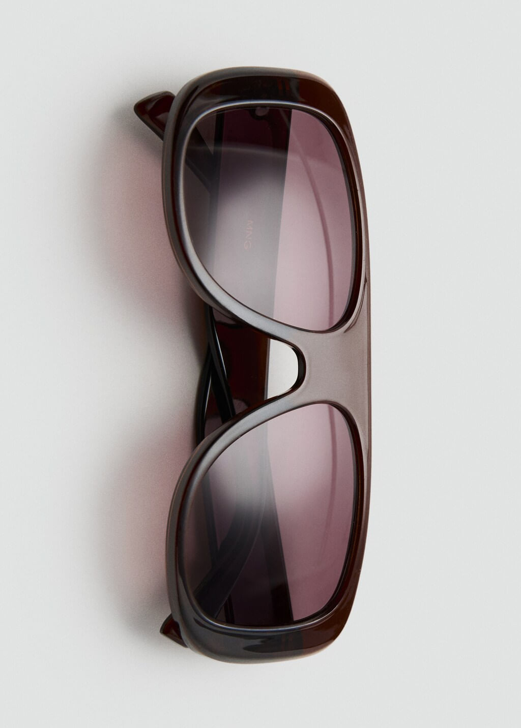 Gafas-De-Sol-Delos-chocolate
