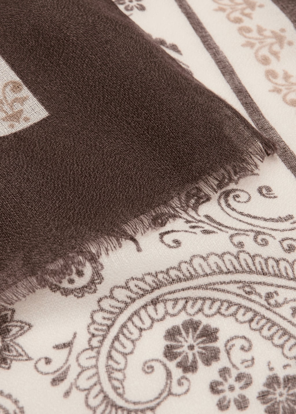 Fular-Paisley-chocolate