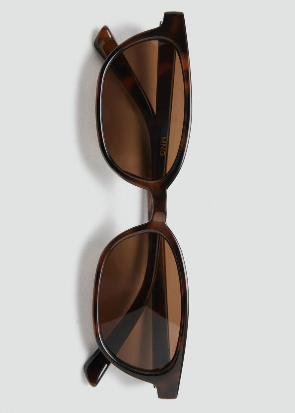 Gafas-De-Sol-Leros-chocolate