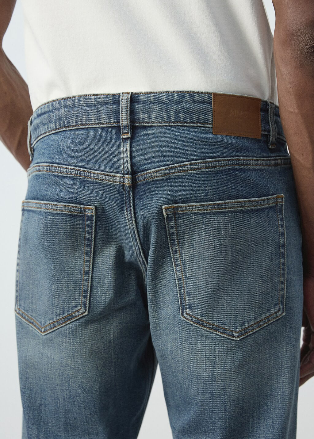 Jeans-Ben-dirty