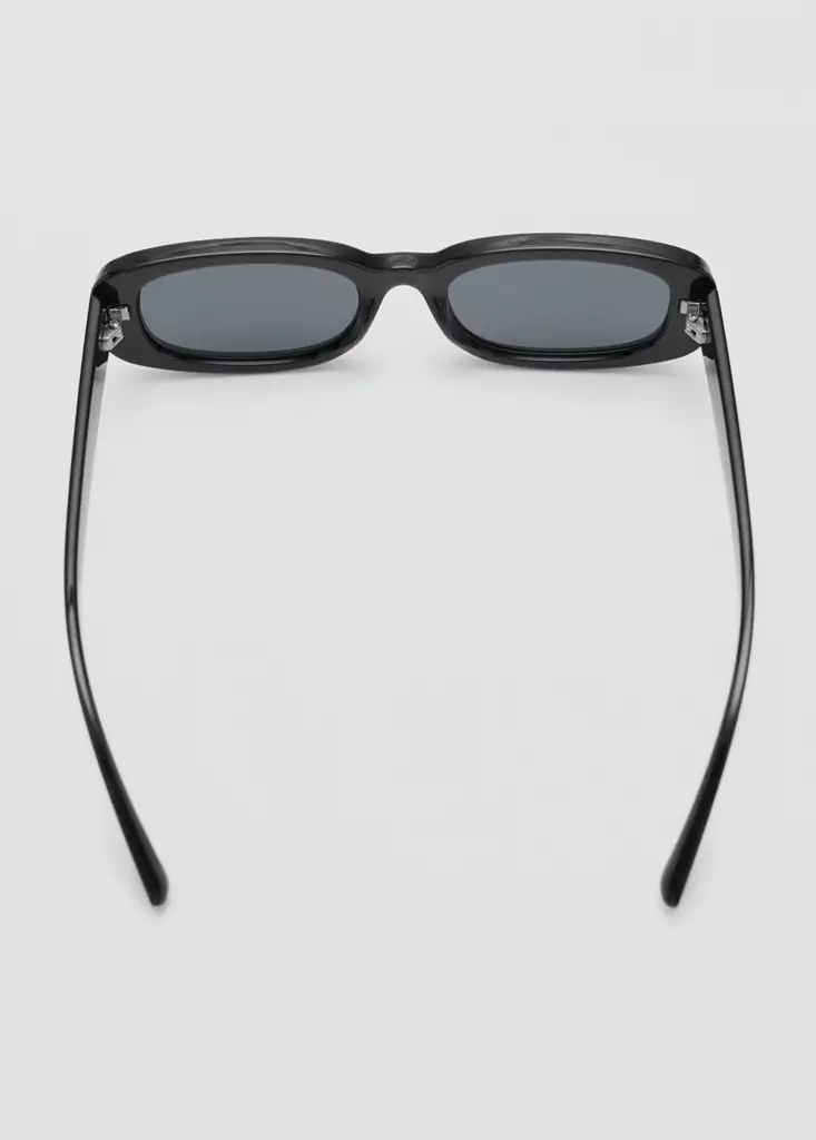 Gafas-De-Sol-Mitos-negro