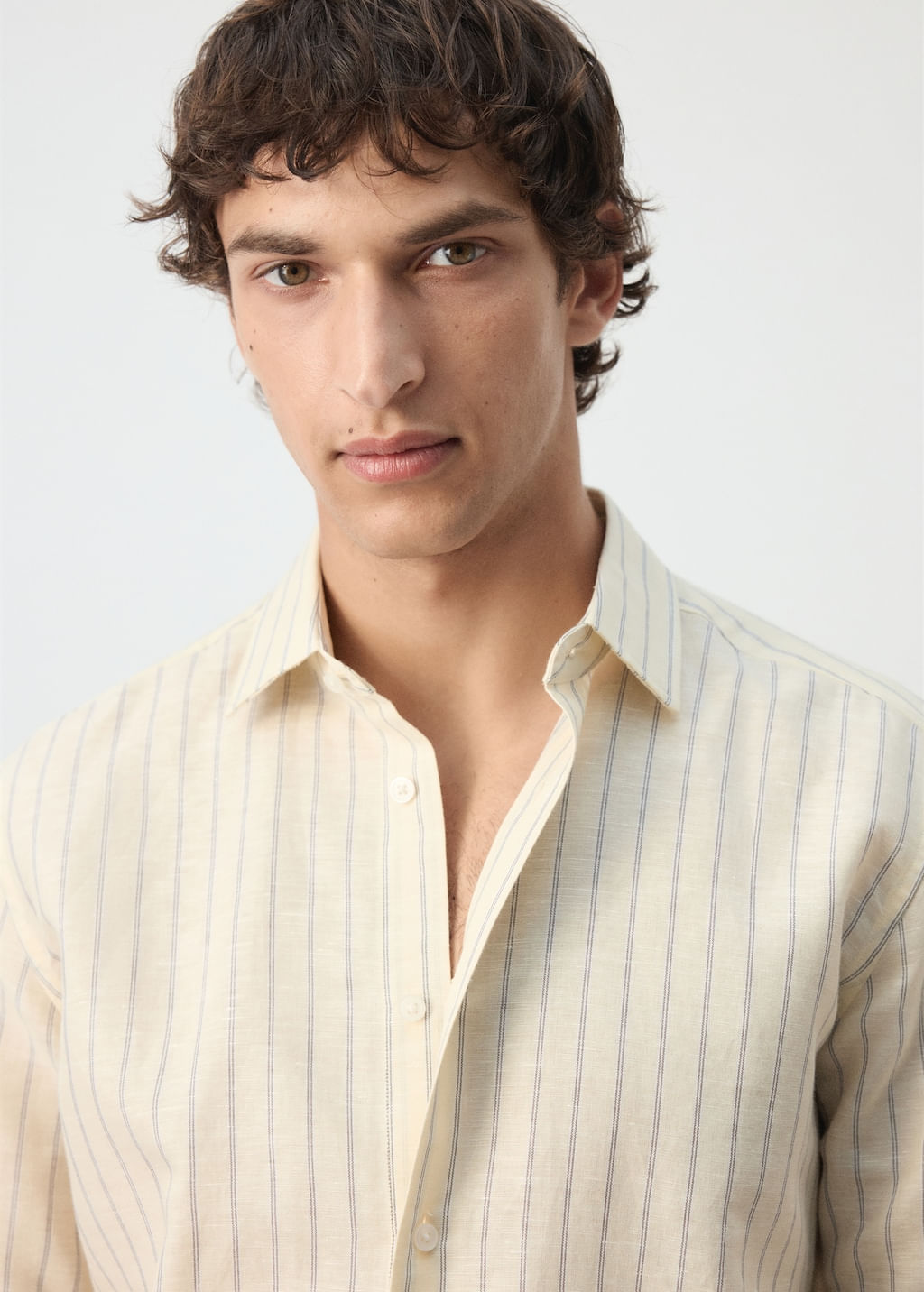 Camisa-Rug-amarillo-pastel
