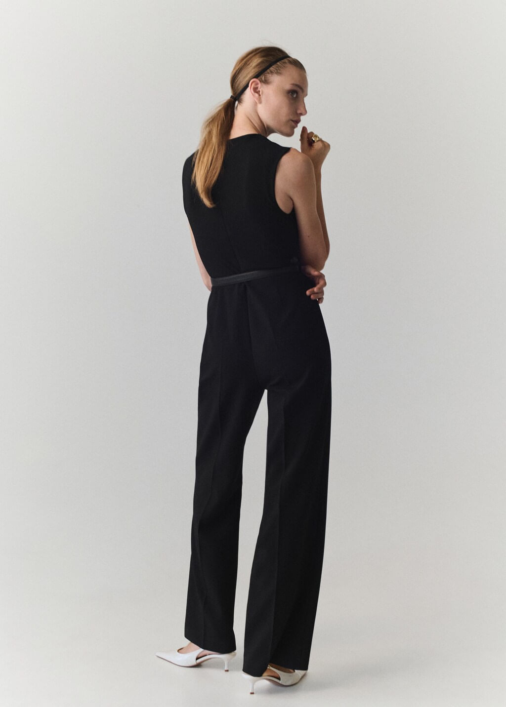 Mono-Mirta-negro