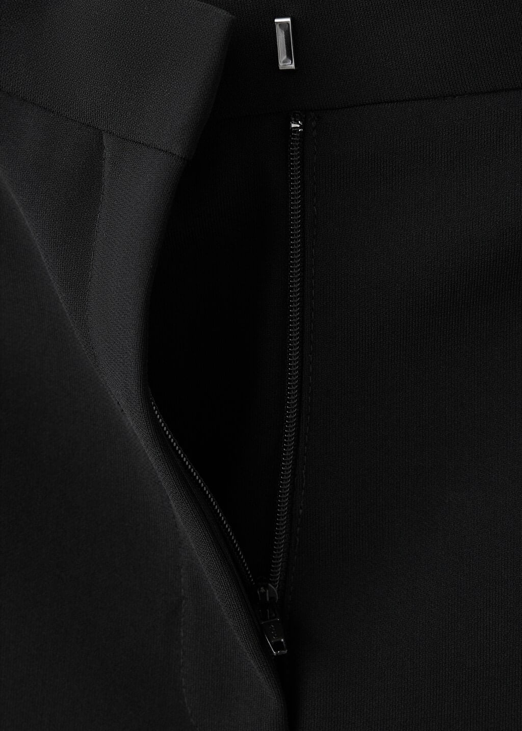Pantalon-Igu-negro