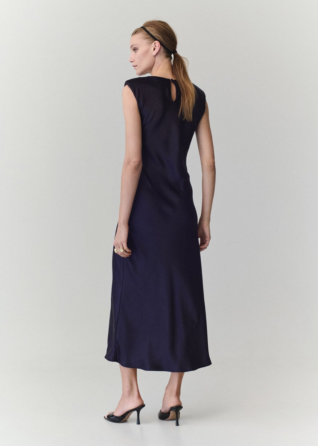 Vestido-Gante-azul-noche