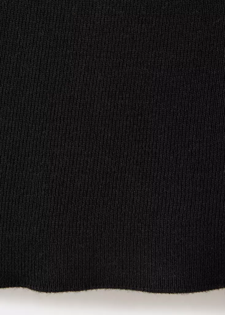Top-Suenyo-negro