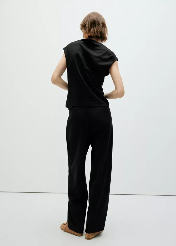 Top-Miro-negro