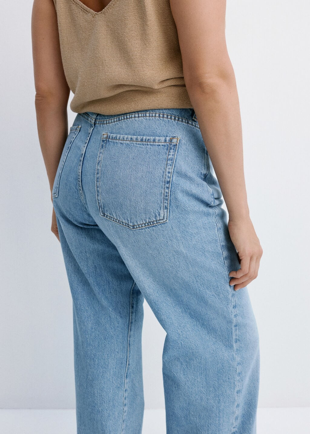 Jeans-Danila-tejano-medio