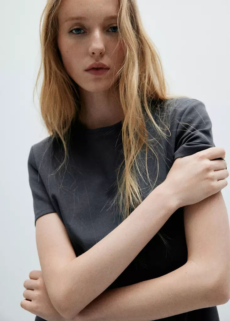 Camiseta-Riti-gris