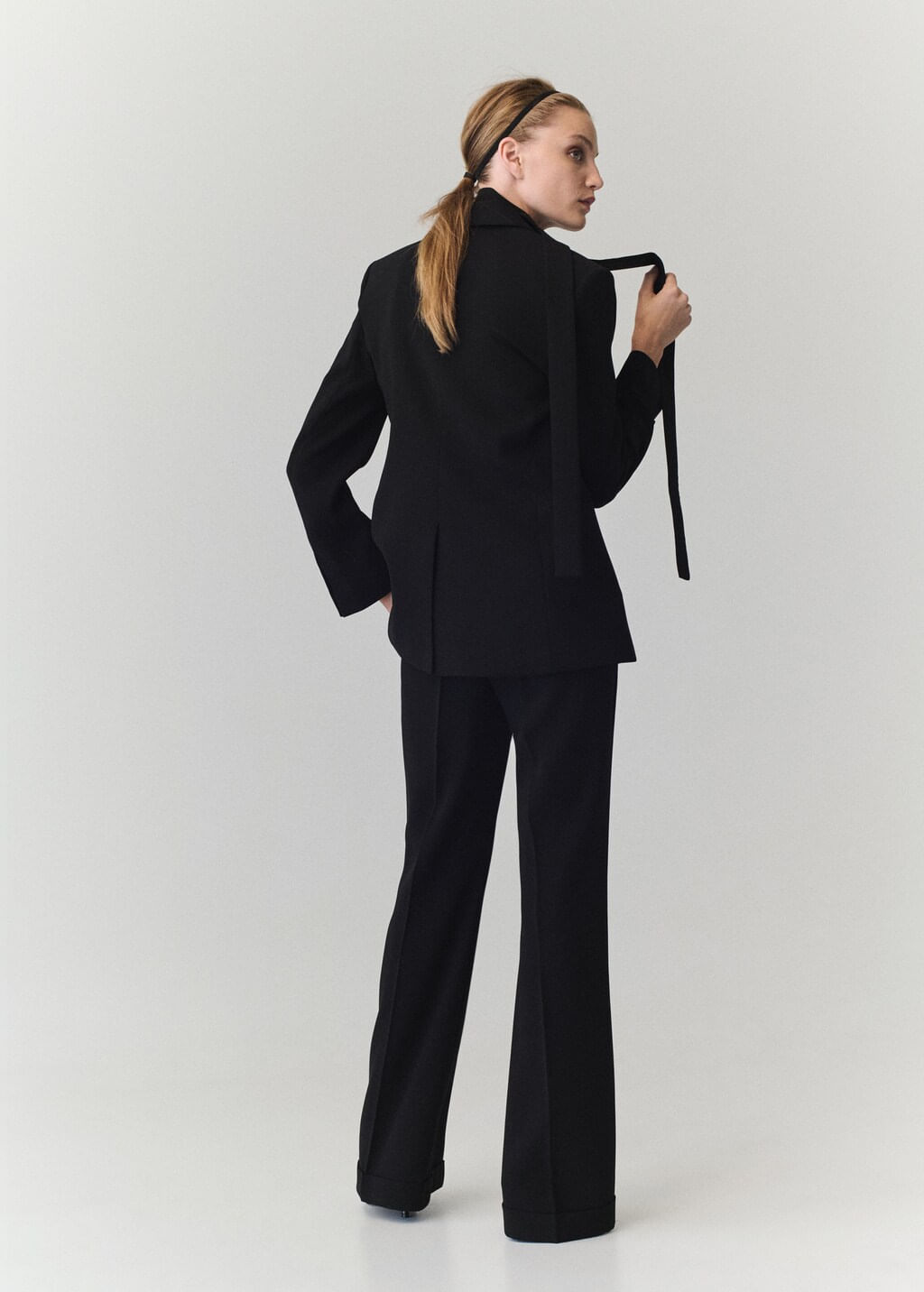 Pantalon-Igu-negro