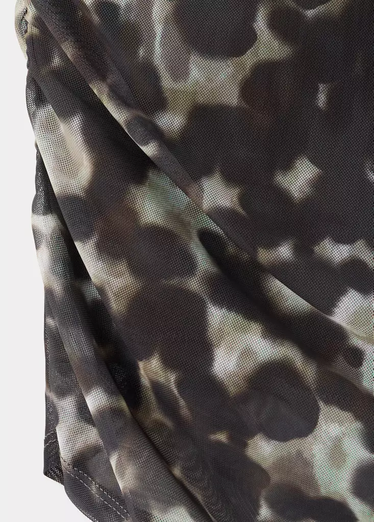 Camiseta-Syra-gris