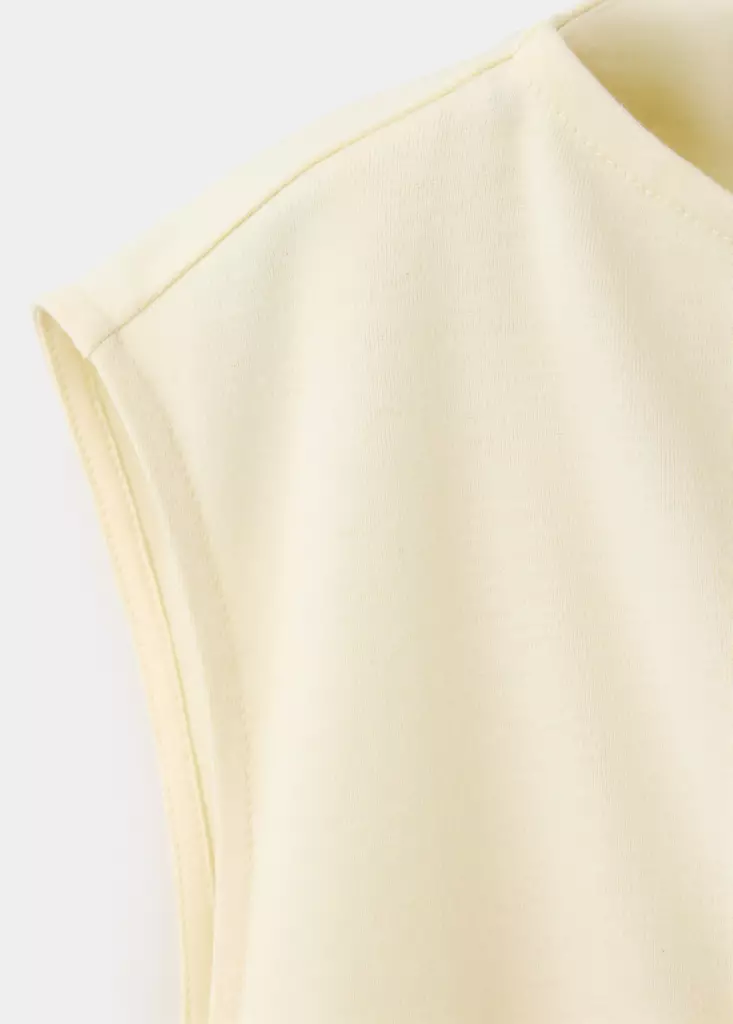 Camiseta-Lacy-crudo