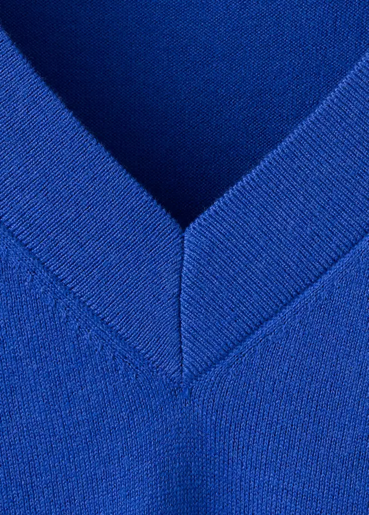 Jersey-Luccav-azul-electrico