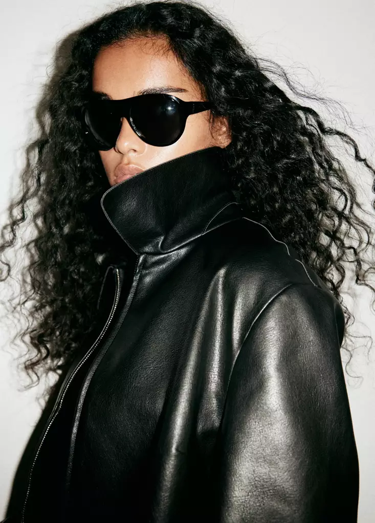 Chaqueta-Sabina-negro